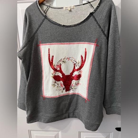 Angel + Premium Holiday XL Grey Sweatshirt with Sequined Reindeer - Picture 1 of 4